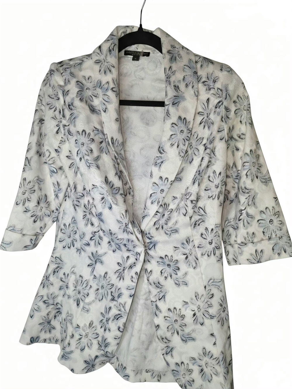 Alberto Makali White Floral Blazer with Gray-Blue Accents